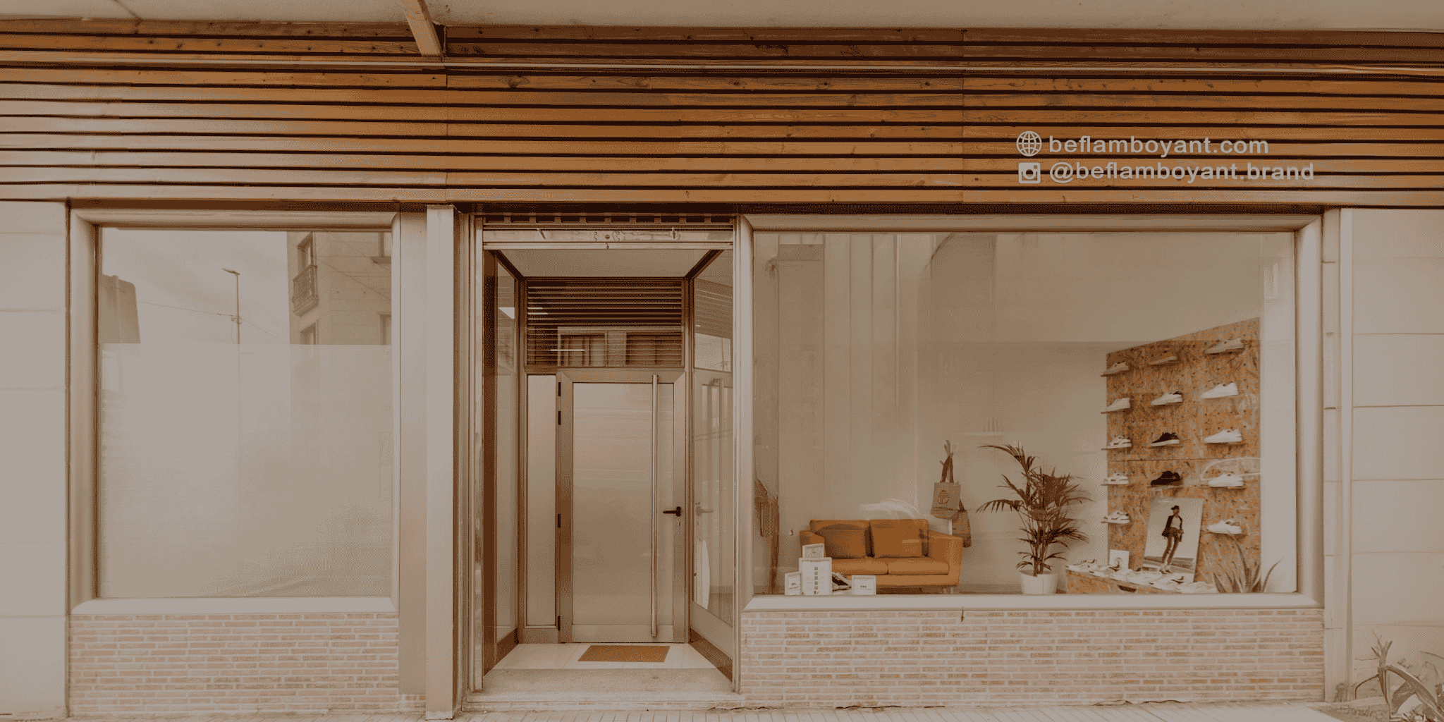 BAREFOOT_STORE_IN_PONTEVEDRA - BEFLAMBOYANT