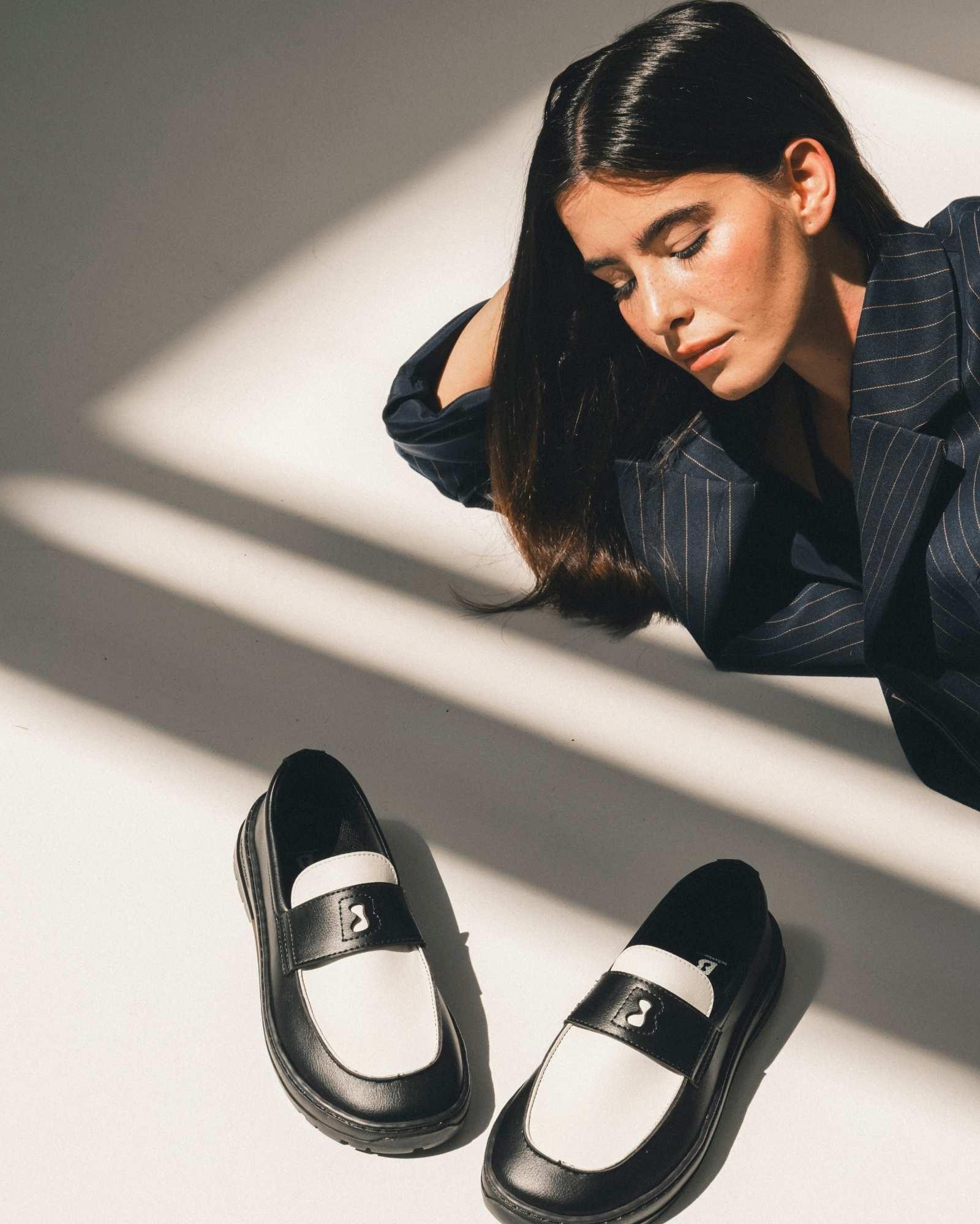 black-white-loafer-glow-front-view-studio - BEFLAMBOYANT