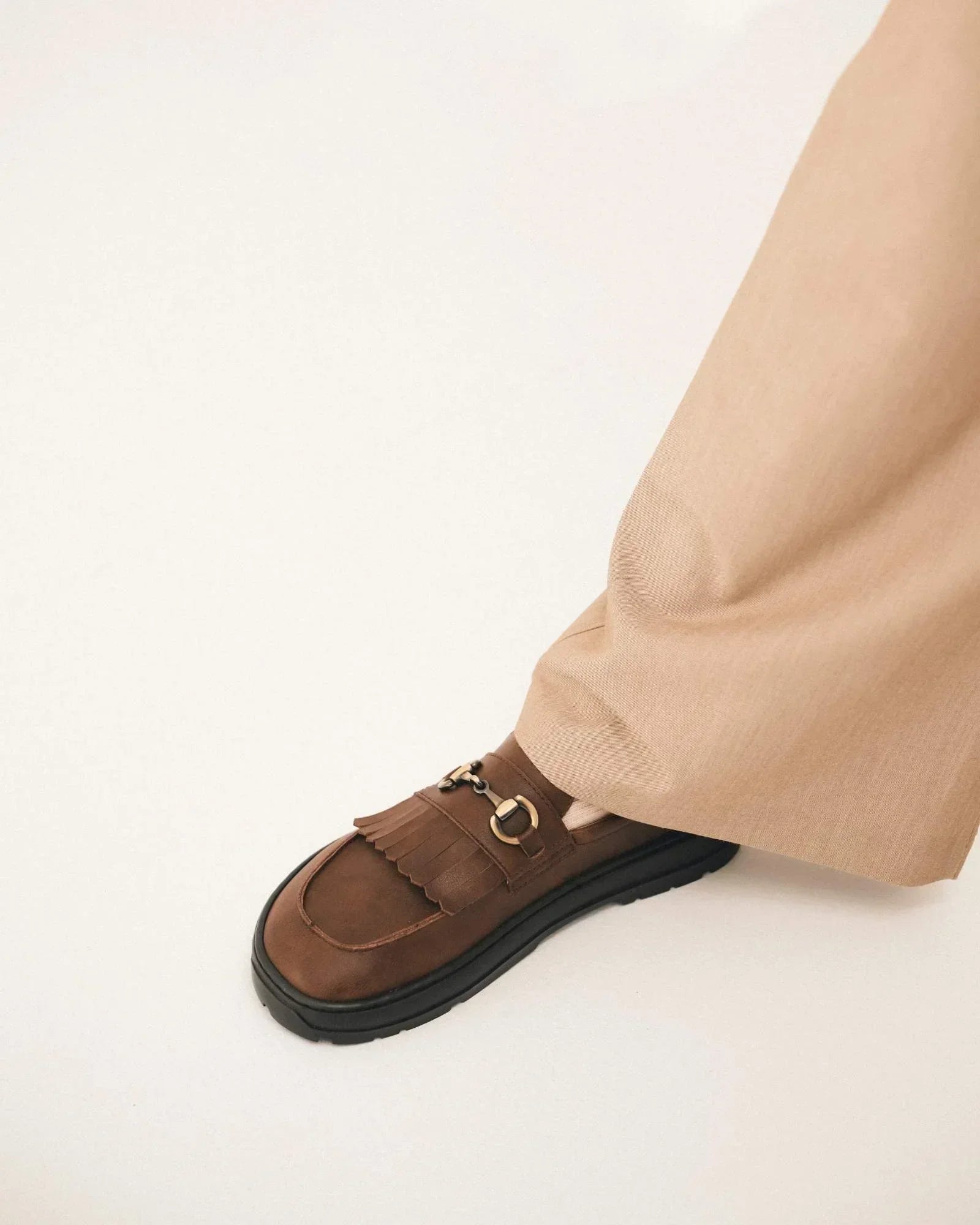 brown-loafer-glow-model-view-studio - BEFLAMBOYANT