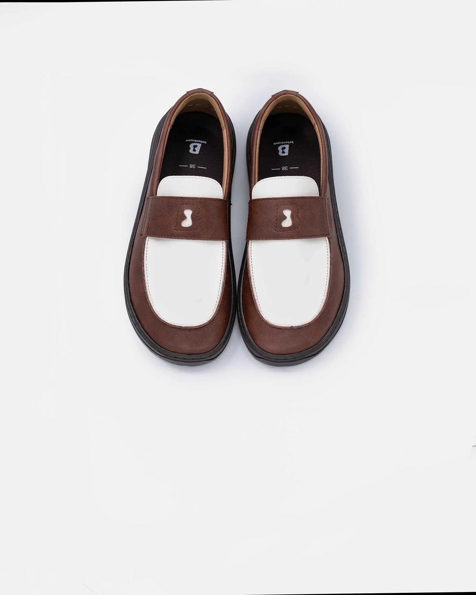 brown-white-loafer-glow-front-view-barefoot-beflamboyant_589b39d2-09e5-44b5-82a6-90d8a9f6530f - BEFLAMBOYANT