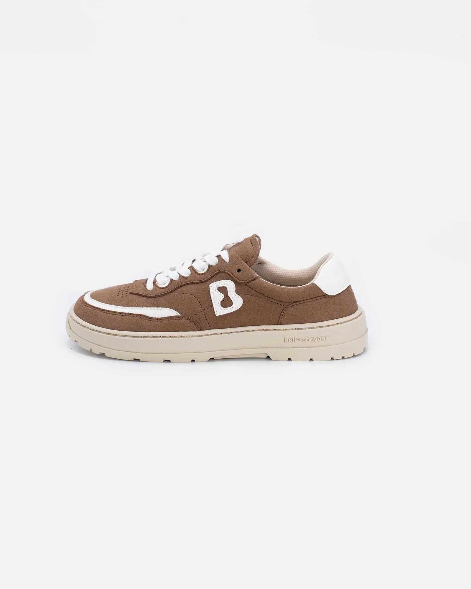 oak-suede-sneaker-purpose-side-view-barefoot-beflamboyant - BEFLAMBOYANT