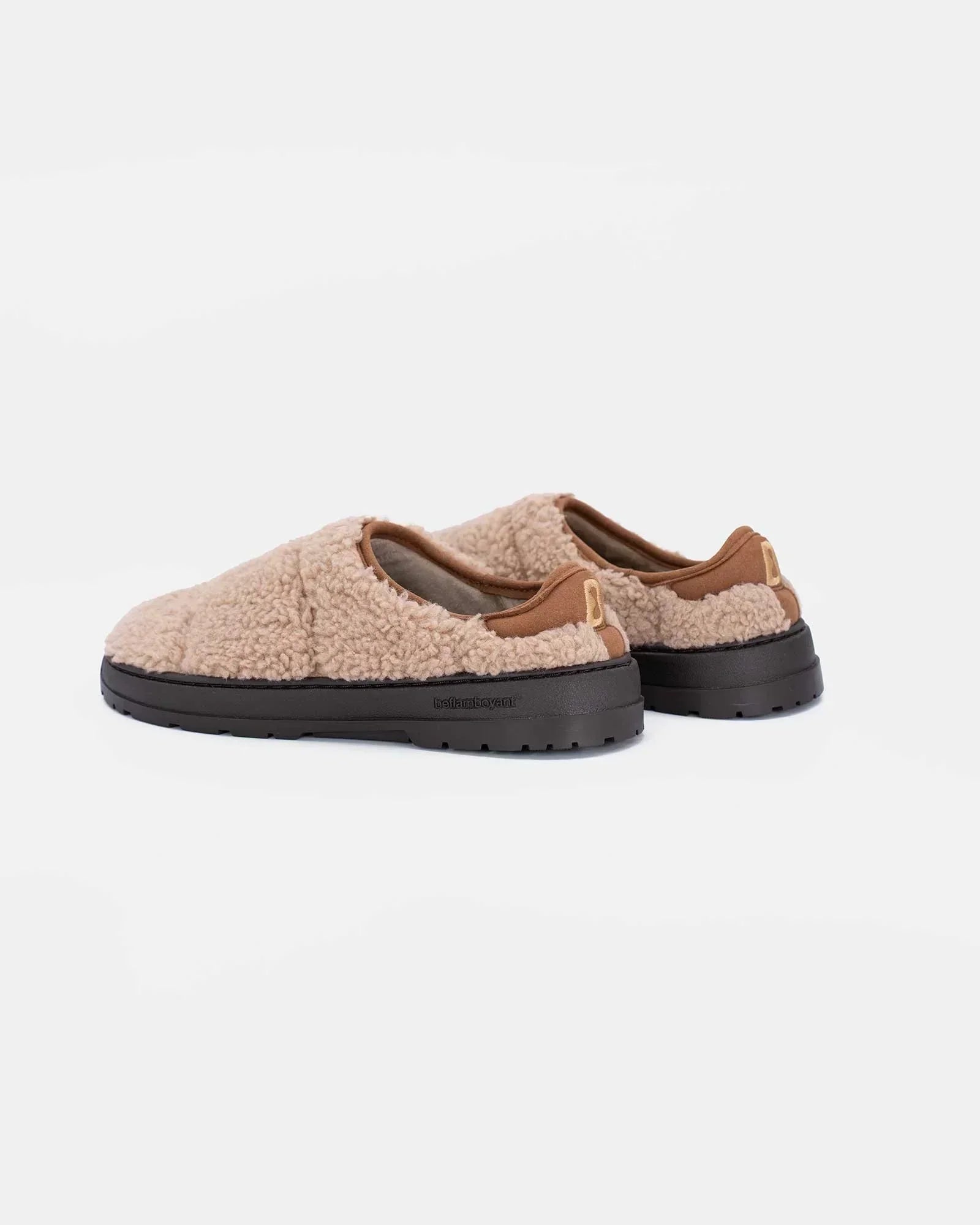 teddy-barefoot-sneaker-rear-view - BEFLAMBOYANT