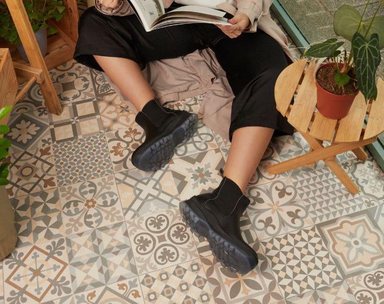 Vegan and sustainable boots